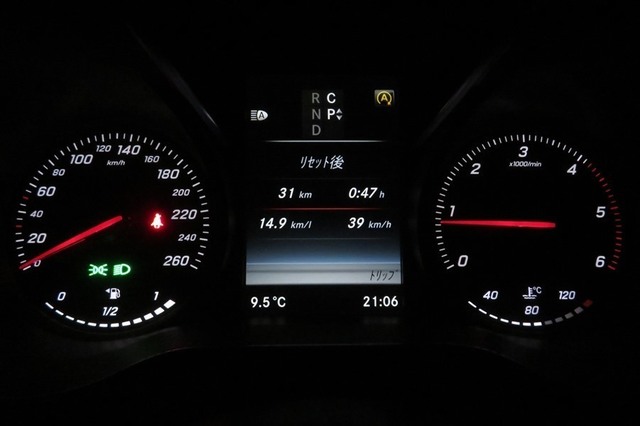 V220fuel2021041111.JPG