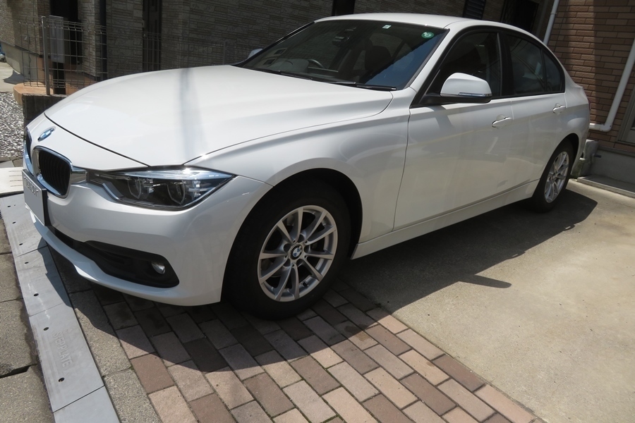 年末のプロモーション特価！ BMW320D Mスポーツ スタッドレスタイヤ